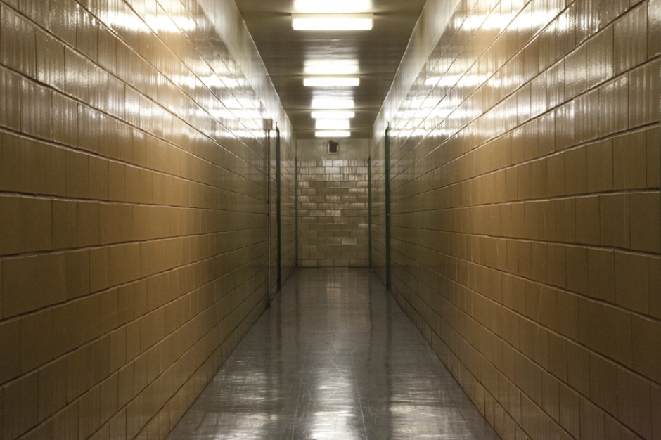 Hallway (Staten Island, NY) / Canon 5D II, Canon 24-105mm f/4L IS @ 67mm, f/22, shutter 1/6, ISO 6400