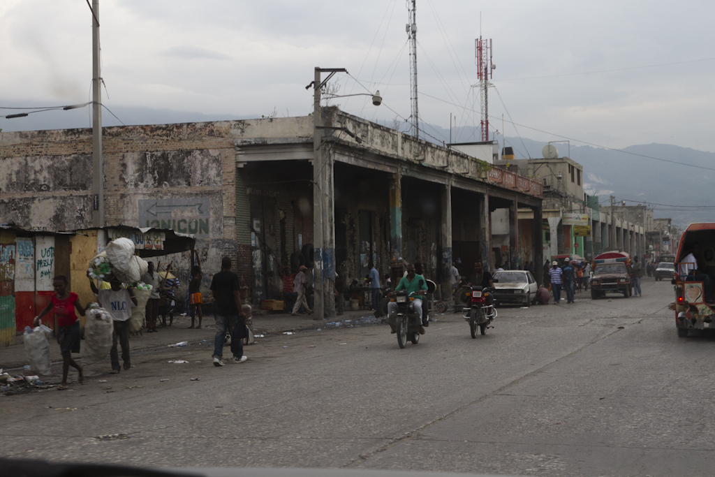 Haiti-20111112-155610-0399